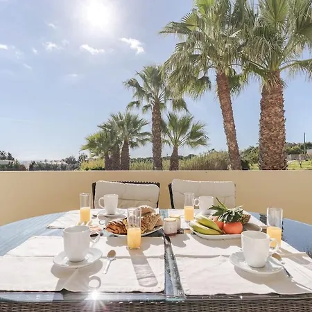 Palm Breeze Retreat In W Pool And Balcony By Lisbeyond * アルブフェイラ