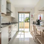 Palm Breeze Retreat In W Pool And Balcony By Lisbeyond Lägenhet Albufeira