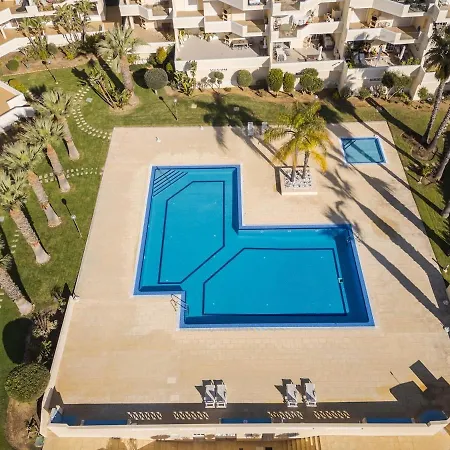 Apartment Palm Breeze Retreat In W Pool And Balcony By Lisbeyond