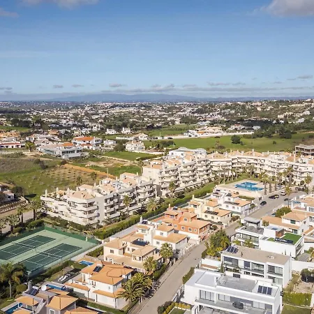 Palm Breeze Retreat In W Pool And Balcony By Lisbeyond Lägenhet Albufeira