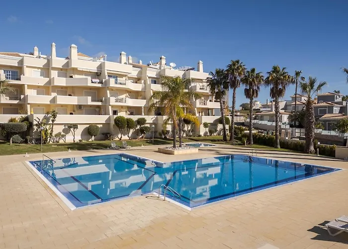 Palm Breeze Retreat In W Pool And Balcony By Lisbeyond Albufeira