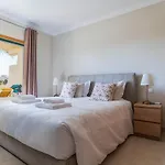 Daire Palm Breeze Retreat In W Pool And Balcony By Lisbeyond Albufeira