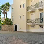 Daire Palm Breeze Retreat In W Pool And Balcony By Lisbeyond Albufeira