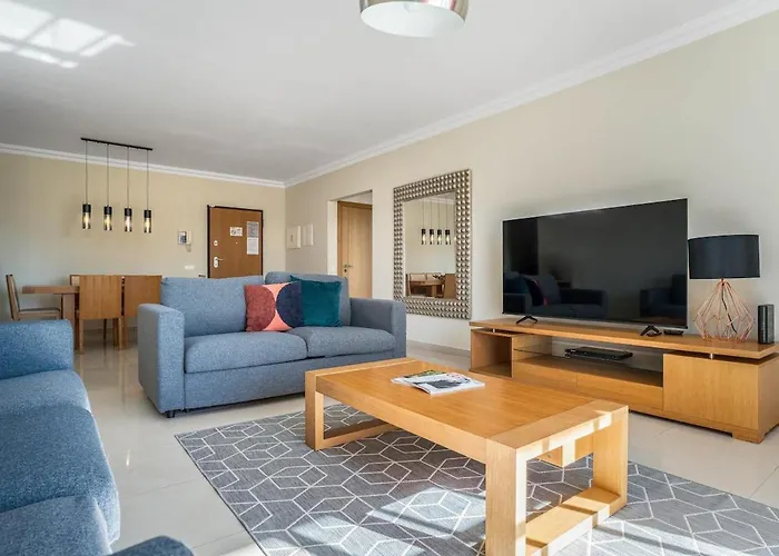 Appartement Palm Breeze Retreat In W Pool And Balcony By Lisbeyond Albufeira