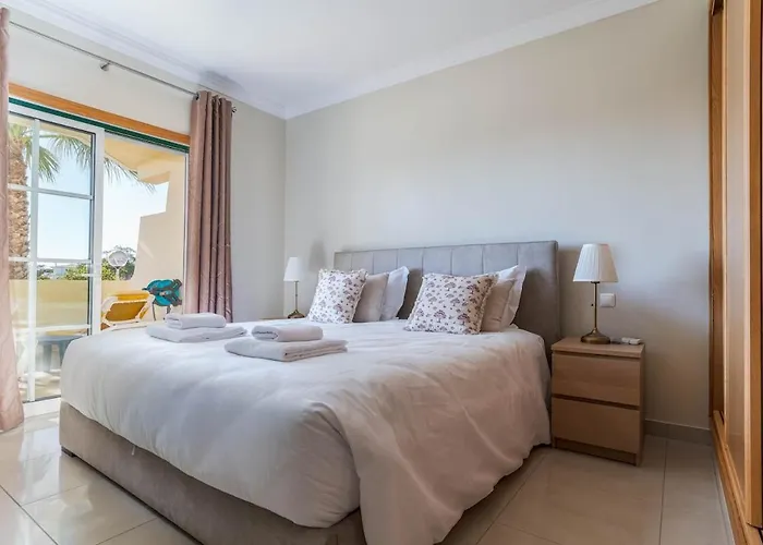 Appartement Palm Breeze Retreat In W Pool And Balcony By Lisbeyond Albufeira