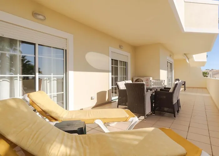 Palm Breeze Retreat In W Pool And Balcony By Lisbeyond Albufeira