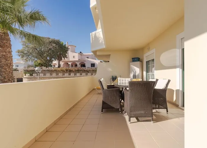 Palm Breeze Retreat In W Pool And Balcony By Lisbeyond Албуфейра