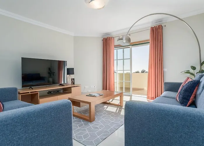 Palm Breeze Retreat In W Pool And Balcony By Lisbeyond Albufeira