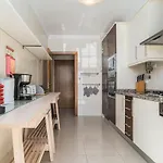 Palm Breeze Retreat In W Pool And Balcony By Lisbeyond * Albufeira